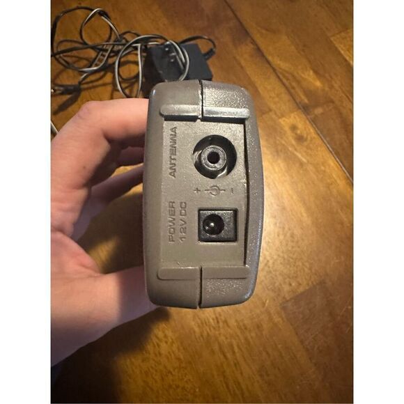 Vintage Midland Ready Rescue Model 77-909 40-Channel Emergency 2-Way CB Radio - Picture 3 of 8